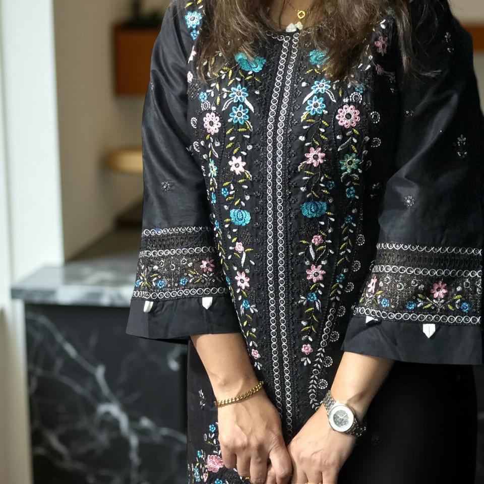 Pakistani Cotton 3 Piece Embroidered Suits - Black 4 Pakistani Cotton 3 Piece Embroidered Suits - Black - Image 4