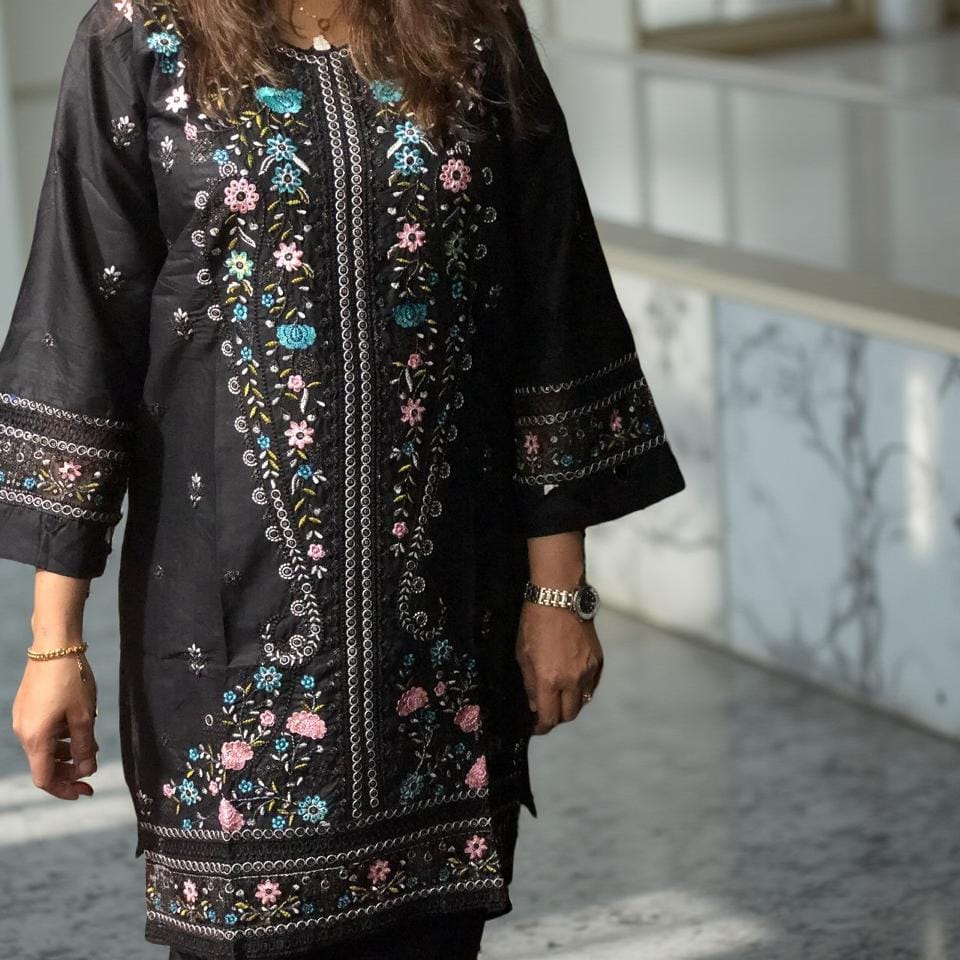 Pakistani Cotton 3 Piece Embroidered Suits - Black 6 Pakistani Cotton 3 Piece Embroidered Suits - Black - Image 6