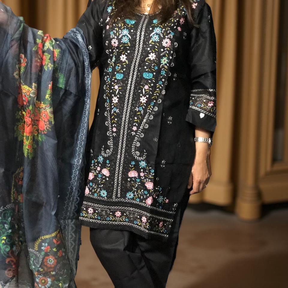 Pakistani Cotton 3 Piece Embroidered Suits - Black 7 Pakistani Cotton 3 Piece Embroidered Suits - Black - Image 7